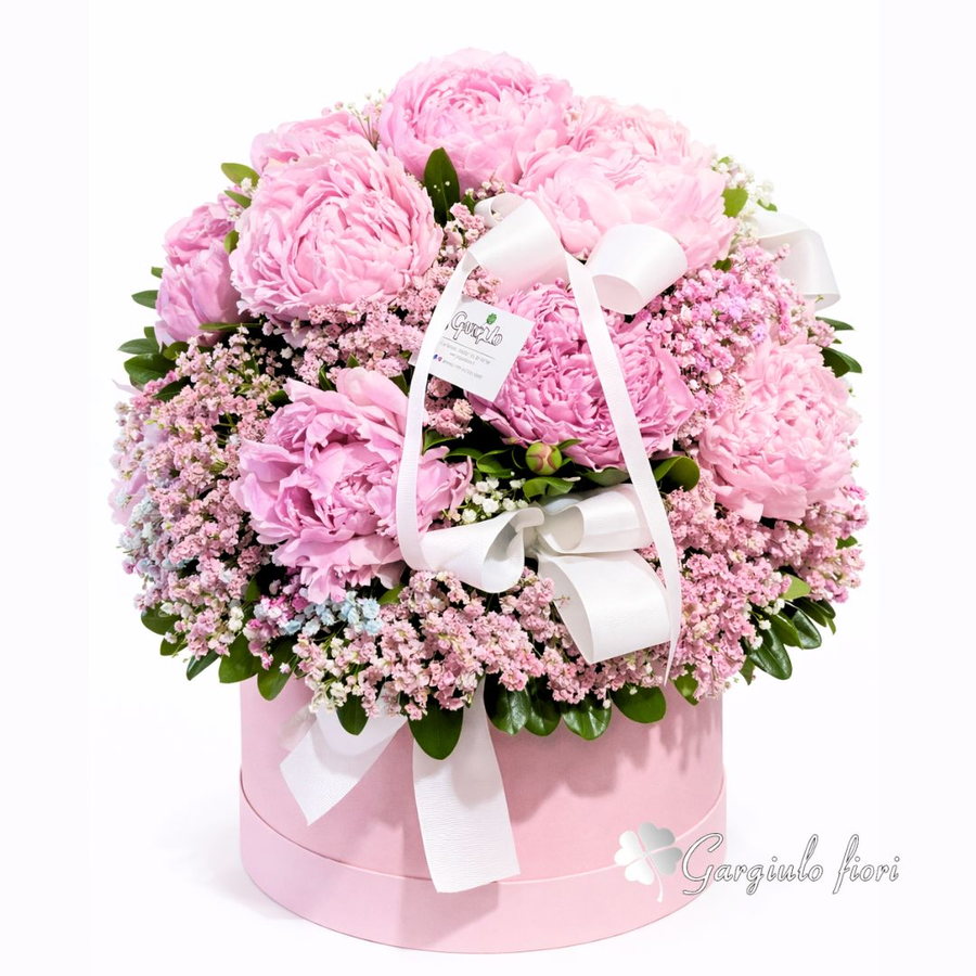 Cappelliera rosa con peonie e limonium, box di fiori consegnato a Napoli